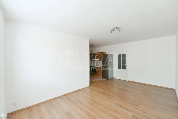 Pronájem bytu 2+kk, Praha - Troja, Hnězdenská, 47 m2