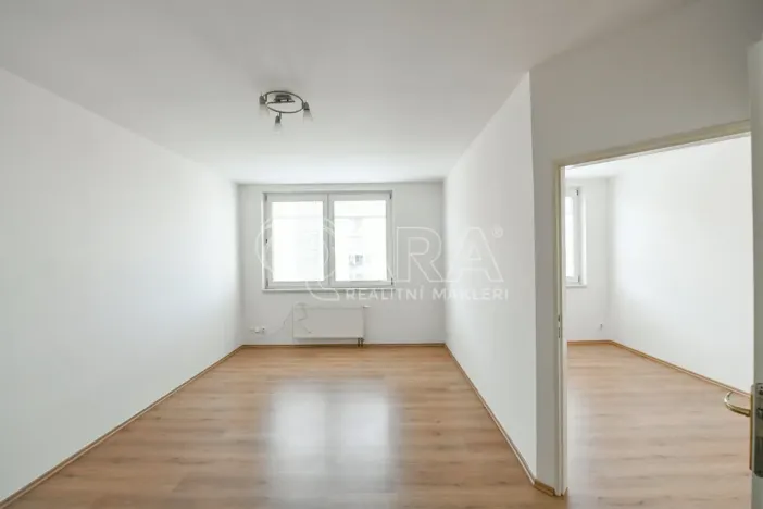 Pronájem bytu 2+kk, Praha - Troja, Hnězdenská, 47 m2