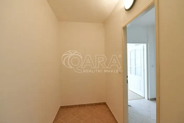 Pronájem bytu 2+kk, Praha - Troja, Hnězdenská, 47 m2