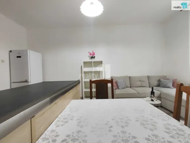 Pronájem bytu 2+kk, Praha - Smíchov, Radlická, 52 m2