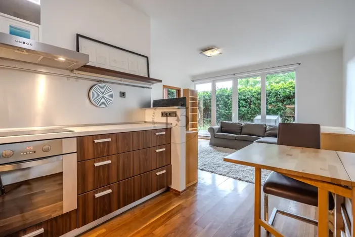 Pronájem bytu 2+kk, Praha - Čimice, Korycanská, 50 m2