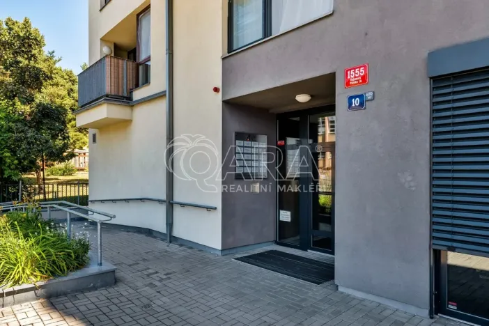 Pronájem bytu 3+kk, Praha - Vršovice, U Roháčových kasáren, 71 m2