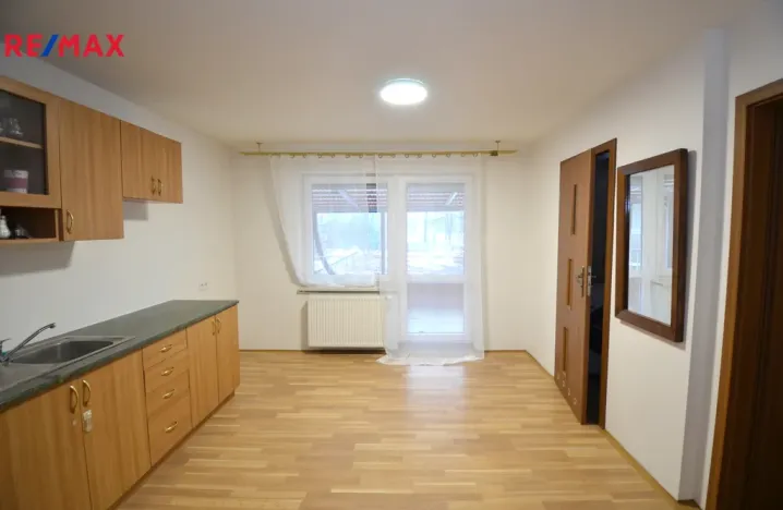 Pronájem bytu 2+kk, Olomouc, Čelakovského, 42 m2