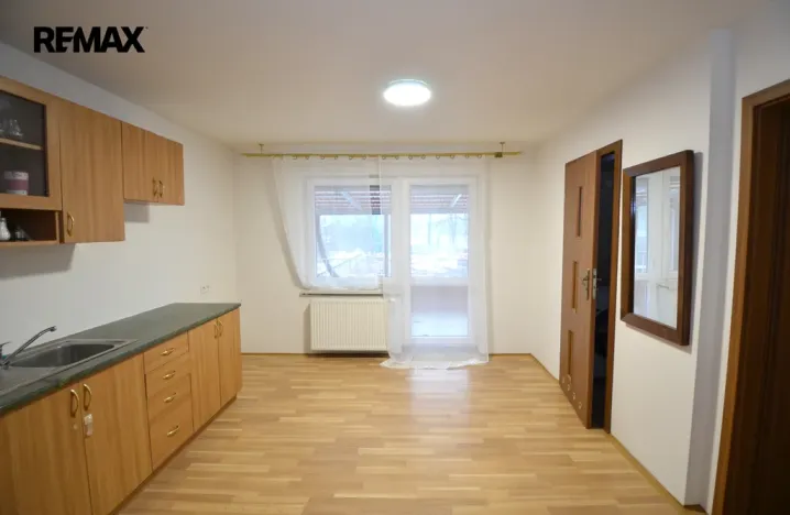 Pronájem bytu 2+kk, Olomouc, Čelakovského, 42 m2