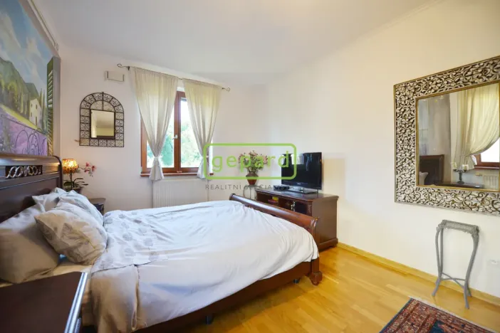 Pronájem bytu 4+kk, Praha, K náhonu, 116 m2