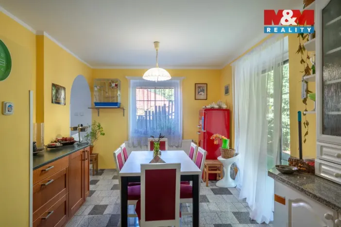 Prodej chalupy, Hajany, 285 m2