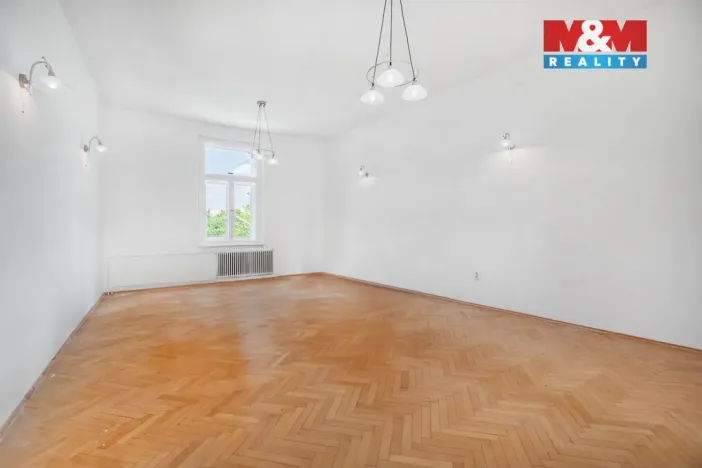 Prodej obchodního prostoru, Česká Kamenice, Lipová, 1225 m2