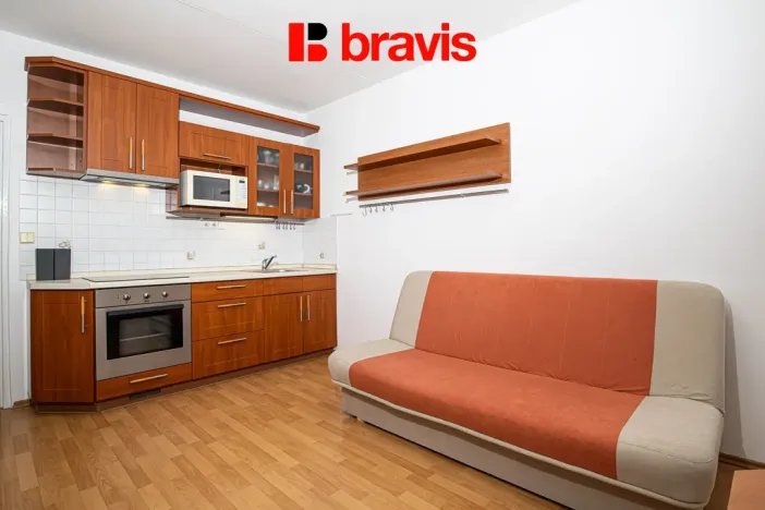 Pronájem bytu 2+kk, Brno - Židenice, Bzenecká, 44 m2