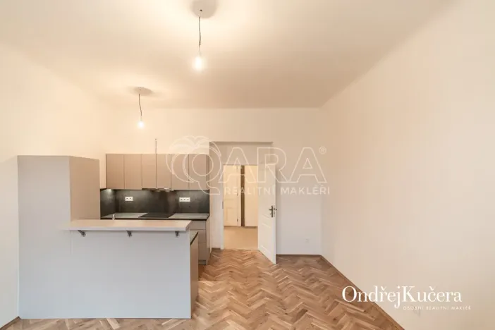 Pronájem bytu 2+kk, Praha - Staré Město, Kaprova, 62 m2