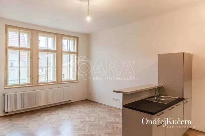 Pronájem bytu 2+kk, Praha - Staré Město, Kaprova, 62 m2