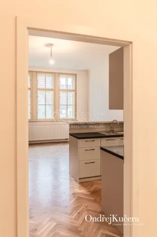 Pronájem bytu 2+kk, Praha - Staré Město, Kaprova, 62 m2
