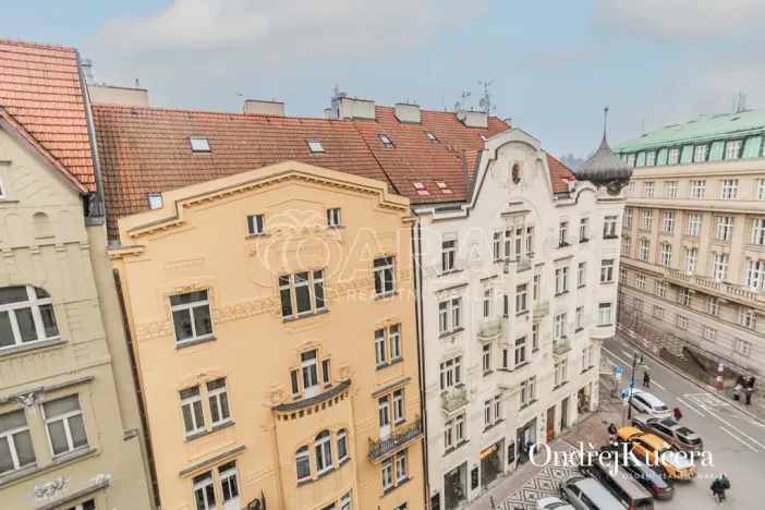 Pronájem bytu 2+kk, Praha - Staré Město, Kaprova, 62 m2