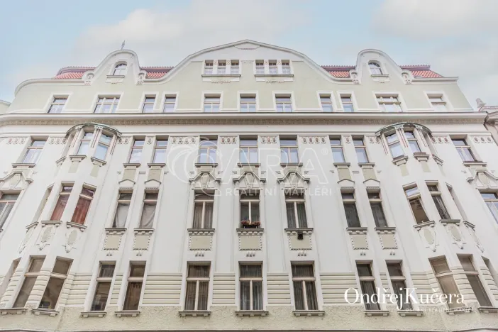 Pronájem bytu 2+kk, Praha - Staré Město, Kaprova, 62 m2