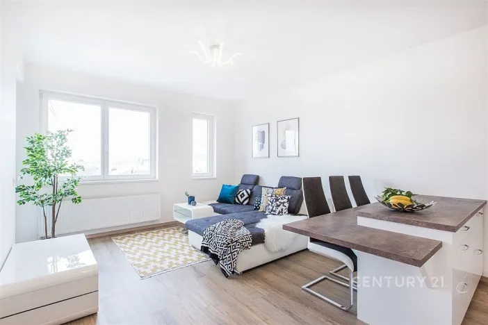 Pronájem bytu 2+kk, Praha, Saarinenova, 51 m2