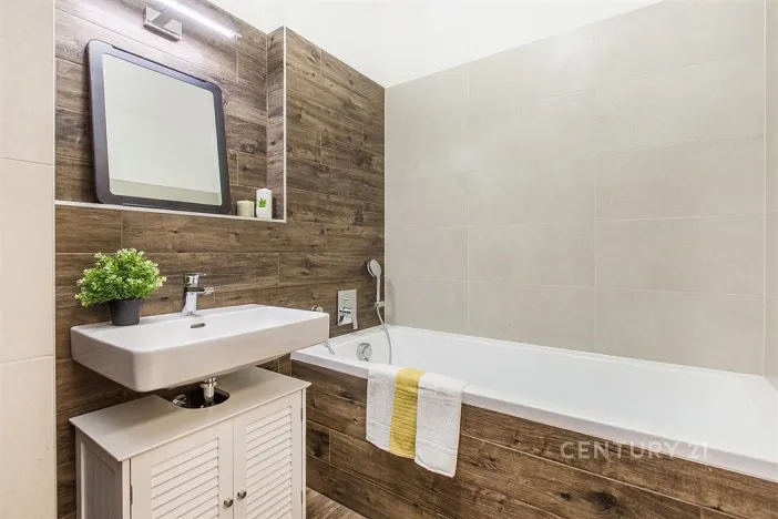 Pronájem bytu 2+kk, Praha, Saarinenova, 51 m2