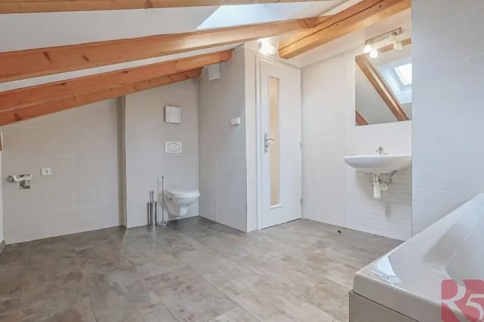 Pronájem bytu 4+1, Praha - Žižkov, Na Jarově, 122 m2