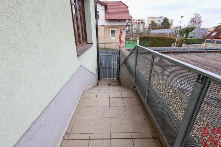 Pronájem bytu 4+1, Praha - Žižkov, Na Jarově, 122 m2