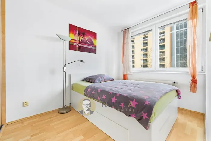 Prodej bytu 2+kk, Praha - Troja, Hnězdenská, 46 m2