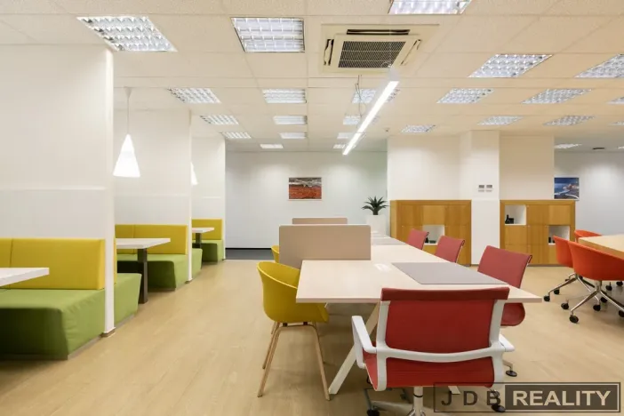 Pronájem kanceláře, Praha - Holešovice, Dělnická, 50 m2