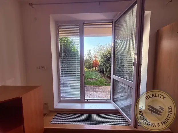 Prodej bytu 1+kk, Praha - Řeporyje, Wiesenthalova, 38 m2