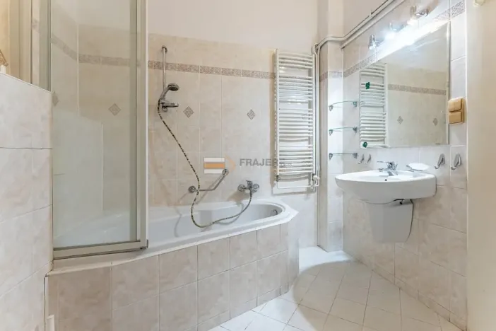 Prodej bytu 4+1, Praha - Dejvice, Kafkova, 127 m2