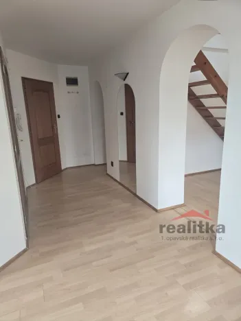 Pronájem bytu 3+1, Opava - Předměstí, třída Spojenců, 80 m2