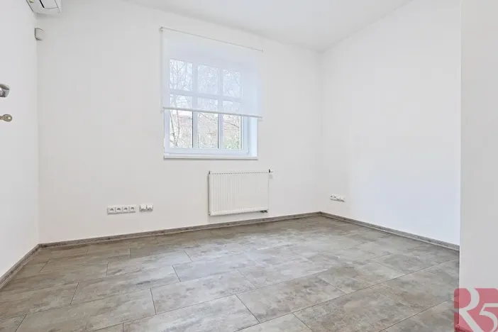 Pronájem bytu 3+kk, Praha - Žižkov, Na Jarově, 63 m2