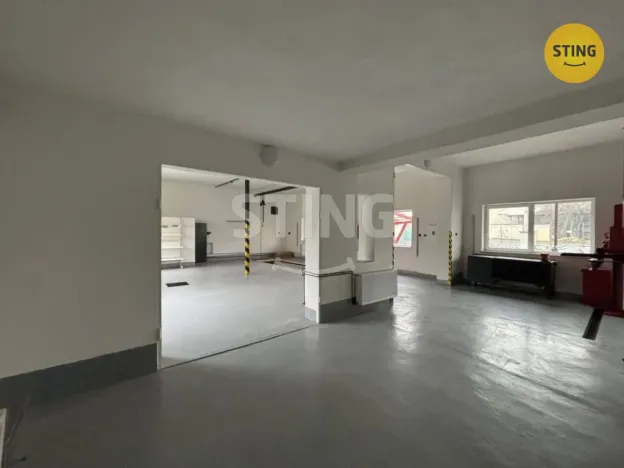 Pronájem výrobních prostor, Krnov, Libušina, 155 m2