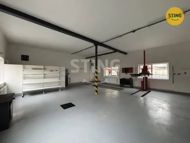 Pronájem výrobních prostor, Krnov, Libušina, 155 m2