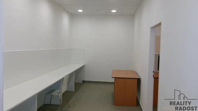 Pronájem obchodního prostoru, Brno, Zábrdovická, 163 m2