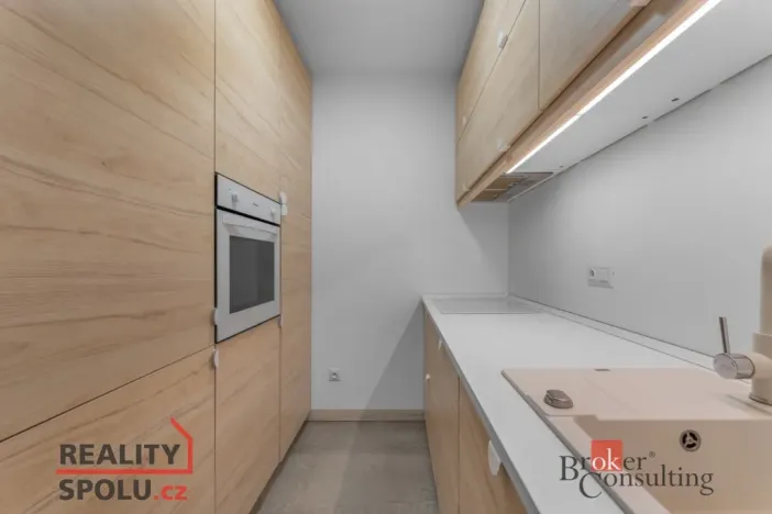 Prodej bytu 2+kk, Praha - Stodůlky, Borovanského, 44 m2