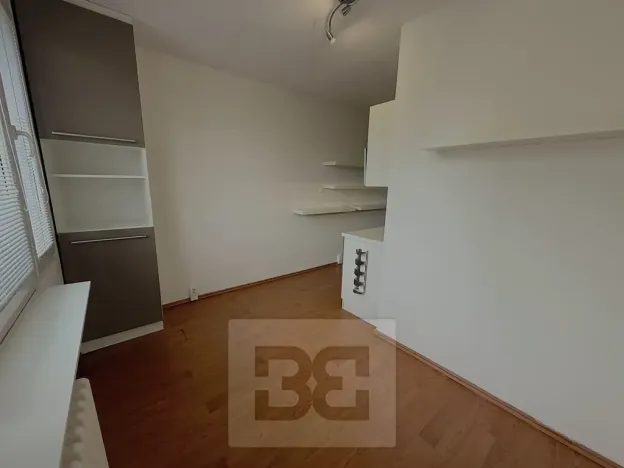 Pronájem bytu 2+1, Jindřichův Hradec, sídliště Vajgar, 62 m2