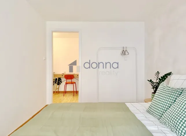 Pronájem bytu 3+1, Praha, Milíčova, 90 m2