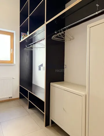 Pronájem bytu 3+1, Praha, Milíčova, 90 m2