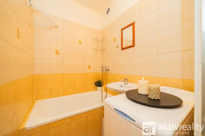 Prodej bytu 2+kk, Neratovice, Na Výsluní, 40 m2