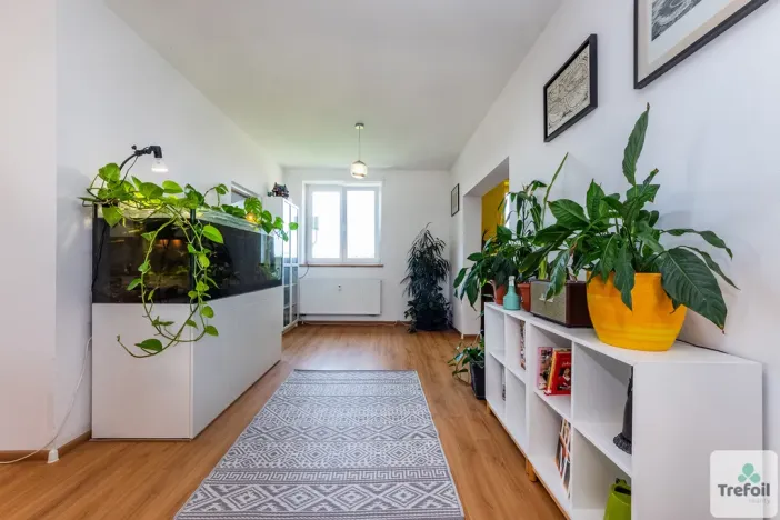 Prodej bytu 3+kk, Šestajovice, Komenského, 77 m2