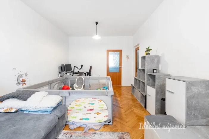 Pronájem bytu 2+1, Praha - Břevnov, Na Petřinách, 58 m2