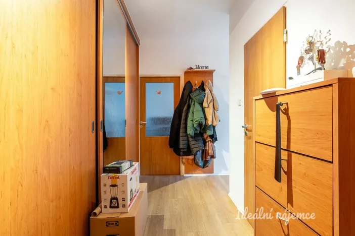 Pronájem bytu 2+1, Praha - Břevnov, Na Petřinách, 58 m2