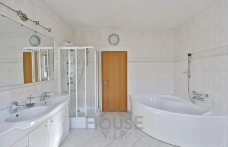 Pronájem vily, Praha - Smíchov, Nový Zlíchov, 839 m2