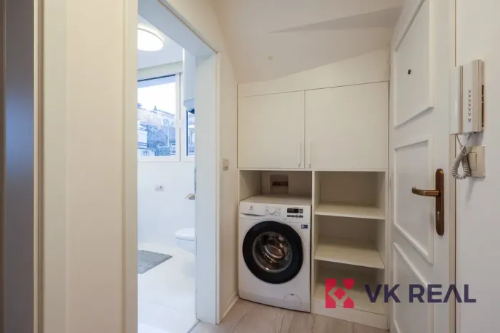 Pronájem bytu 1+kk, Praha - Braník, Branická, 50 m2