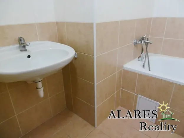 Pronájem bytu 1+kk, Praha - Smíchov, Křížová, 28 m2