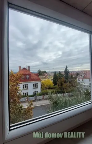 Pronájem bytu 2+1, Praha - Dejvice, Na Šťáhlavce, 61 m2