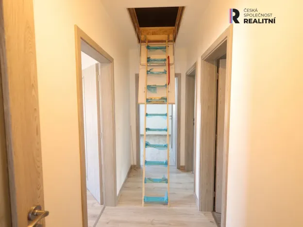 Prodej rodinného domu, Libušín, Nepřímská II, 560 m2