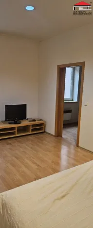Pronájem bytu 2+kk, Ostrava, Škroupova, 60 m2