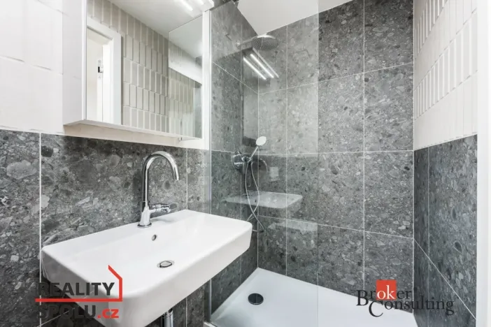 Pronájem bytu 1+kk, Brno - Zábrdovice, Bratislavská, 23 m2