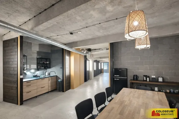 Pronájem kanceláře, Brno - Husovice, 236 m2
