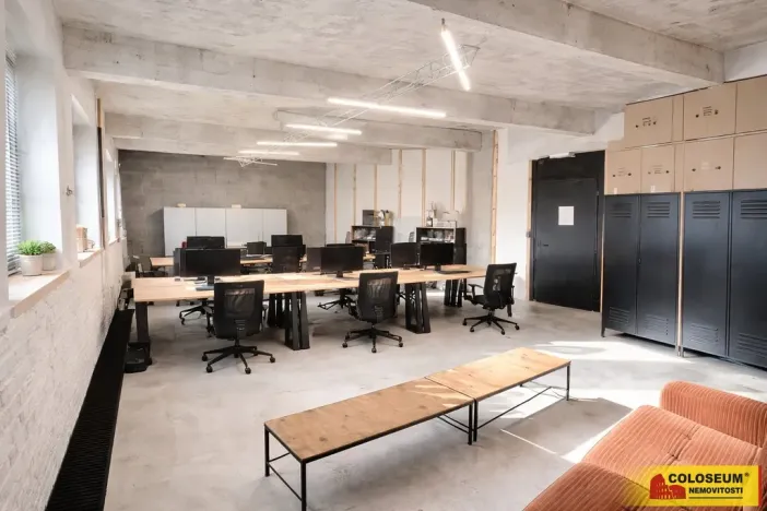 Pronájem kanceláře, Brno - Husovice, 236 m2