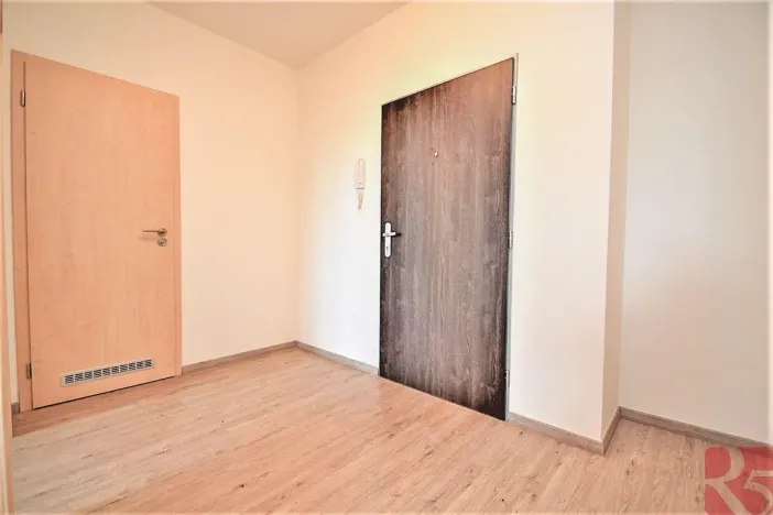 Pronájem bytu 2+kk, Praha - Žižkov, V zahrádkách, 55 m2