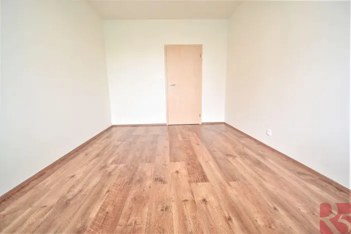 Pronájem bytu 2+kk, Praha - Žižkov, V zahrádkách, 55 m2