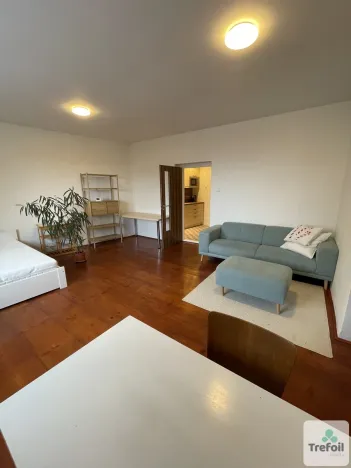 Pronájem bytu 1+1, Mělník, náměstí Míru, 49 m2